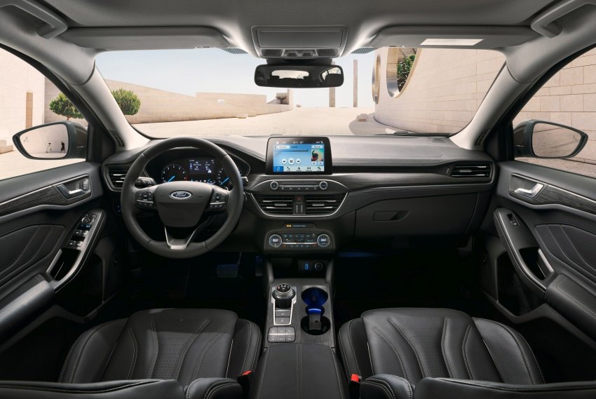 2019-Ford-Focus-Mk4-hatch-Vignale-14-850x569.jpg.359d2bddbc9926758d92f7e7b5afee4b.jpg